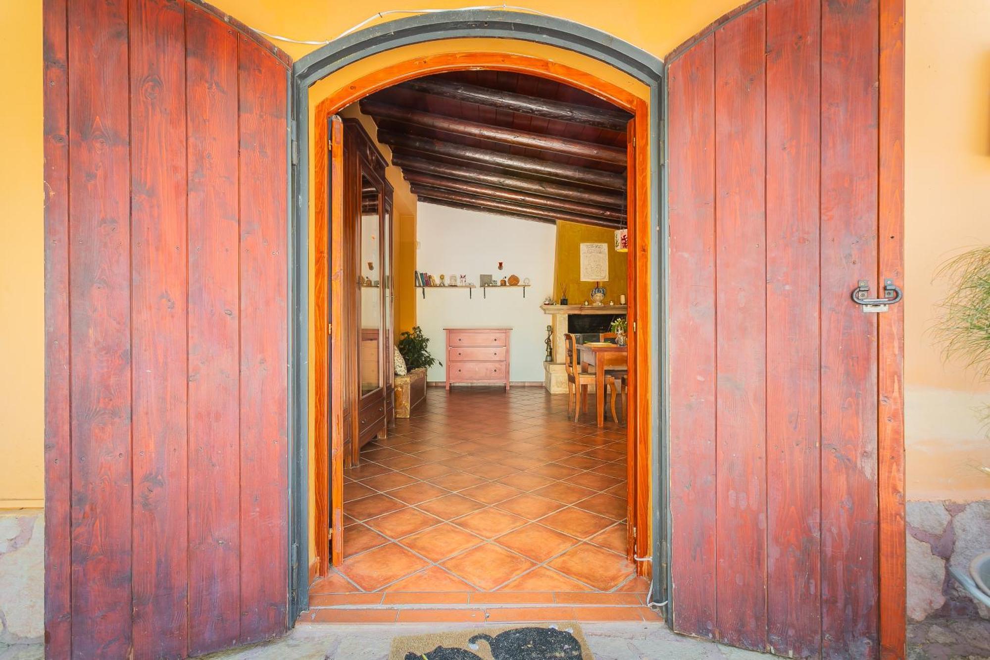 Aspromonte Yellow House Bitonto Exterior photo